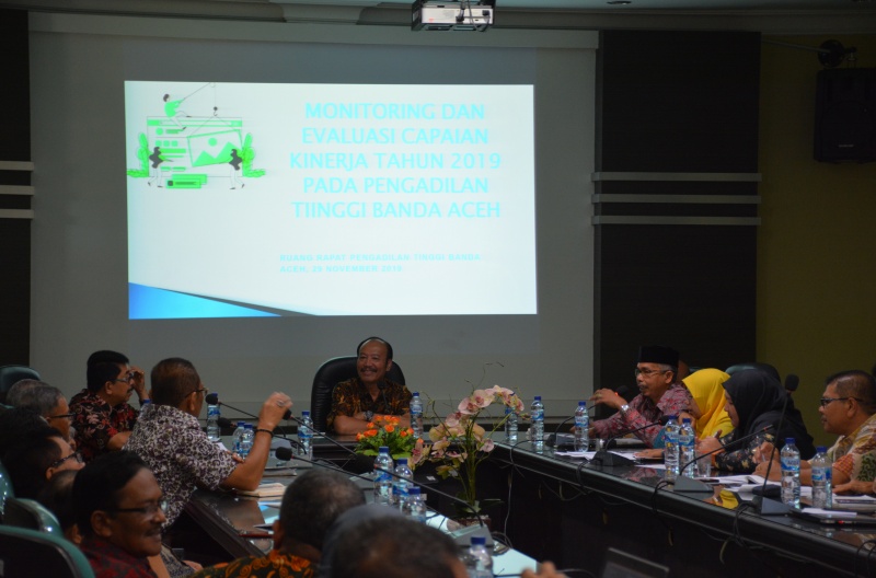 RAPAT MONITORING DAN EVALUASI CAPAIAN KINERJA TAHUN 2019 PADA PENGADILAN TINGGI BANDA ACEH