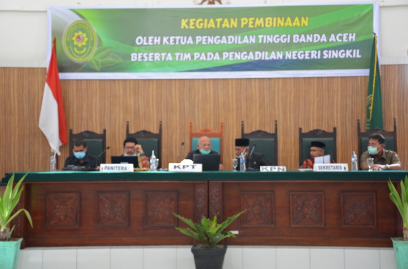 PENGAWASAN DAN PEMBINAAN KETUA PENGADILAN TINGGI BANDA ACEH PADA PENGADILAN NEGERI SINGKIL