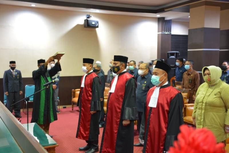 SIDANG LUAR BIASA PENGAMBILAN SUMPAH, PELANTIKAN DAN SERAH TERIMA JABATAN KETUA PENGADILAN NEGERI JANTHO, KETUA PENGADILAN NEGERI MEUREUDU, DAN KETUA PENGADILAN NEGERI KUTACANE