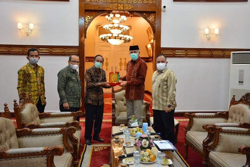 KUNJUNGAN SILATURAHMI KPT BANDA ACEH KE MEULIGOE GUBERNUR PROVINSI ACEH