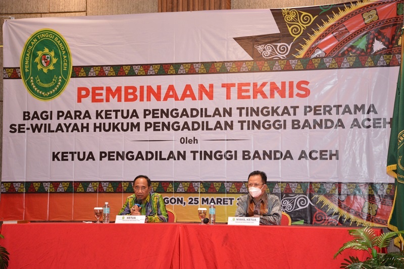 PEMBINAAN TEKNIS BAGI PARA KPN SE-WILAYAH HUKUM PENGADILAN TINGGI BANDA ACEH OLEH KPT BANDA ACEH