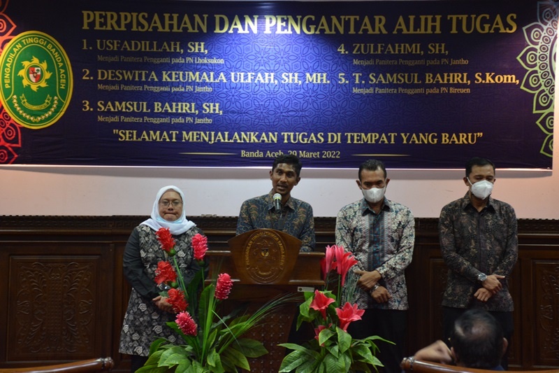 PENGANTAR ALIH TUGAS BAPAK TEUKU BAPAK USFADILLAH, S.H. SAMSUL BAHRI, S.KOM. BAPAK ZULFAHMI, S.H. BAPAK SAMSUL BAHRI, S.H. IBU DESWITA KEUMALA ULFA