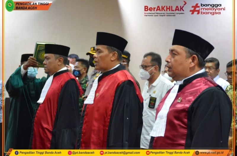 SIDANG LUAR BIASA PENGAMBILAN SUMPAH, PELANTIKAN, DAN SERAH TERIMA JABATAN KETUA PENGADILAN NEGERI JANTHO, MEUREUDU, DAN BIREUEN