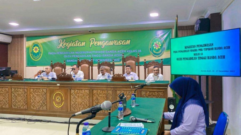 TIM PENGADILAN TINGGI LAKUKAN PENGAWASAN