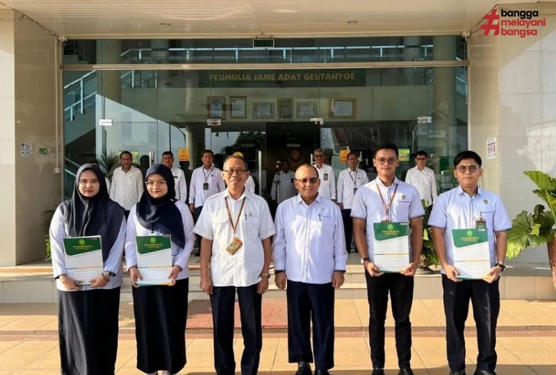 PEMBERIAN REWARD DAN PENUNJUKAN AGEN PERUBAHAN PENGADILAN TINGGI BANDA ACEH