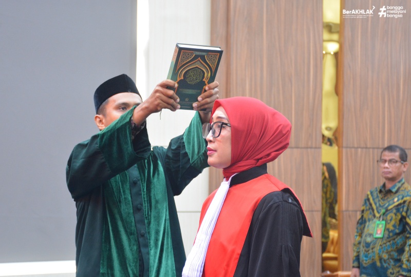 KPT BANDA ACEH MELANTIK KETUA PENGADILAN NEGERI KUALA SIMPANG YANG BARU