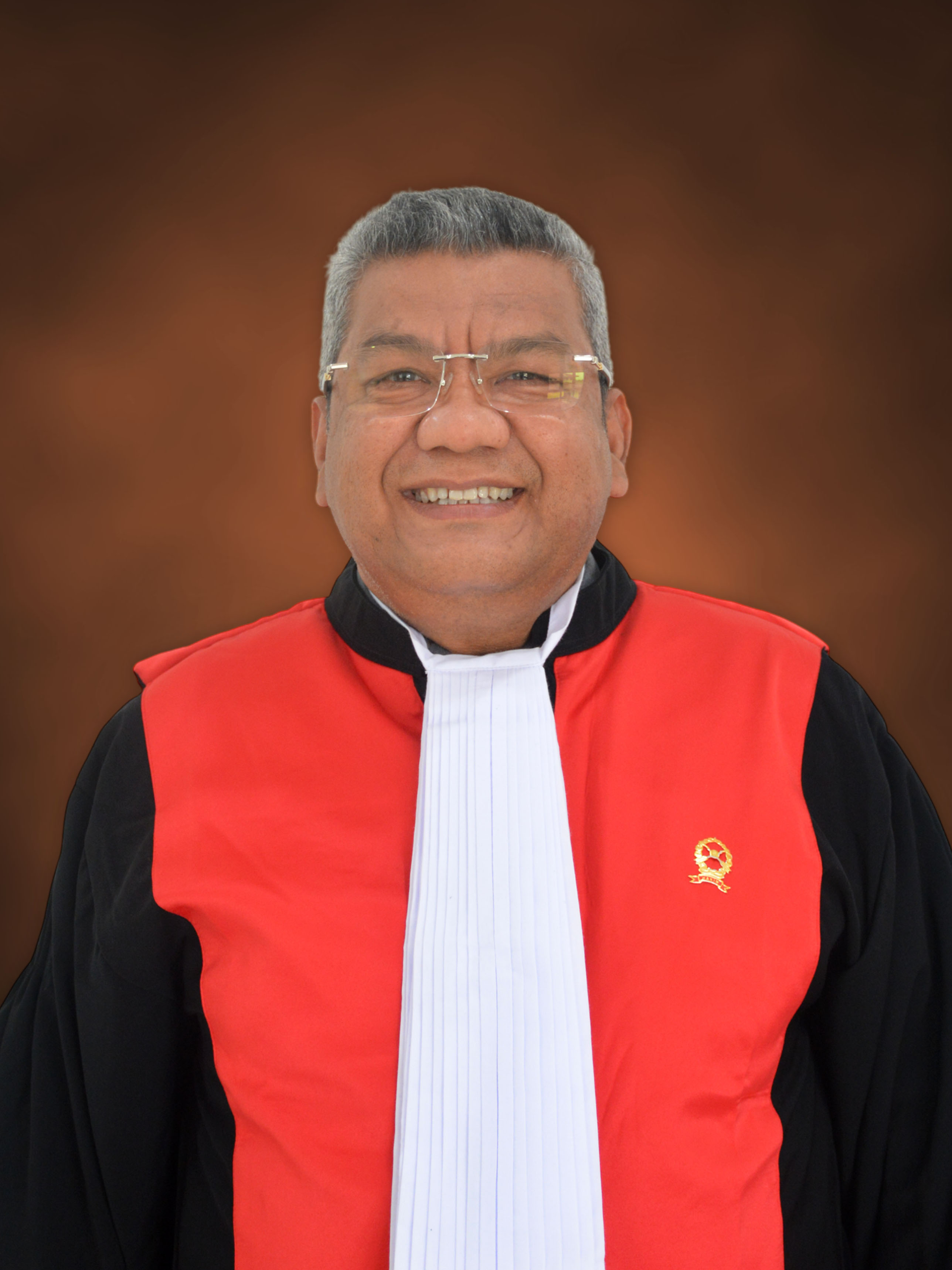 Dr. H. TAQWADDIN, S.H., S.E., M.S.