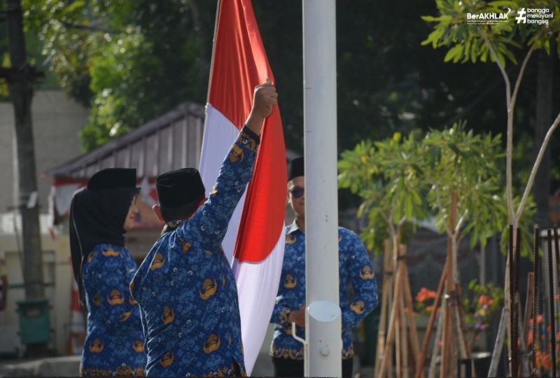 PERINGATI HUT KE-81 RI, PENGADILAN TINGGI BANDA ACEH GELAR UPACARA BENDERA