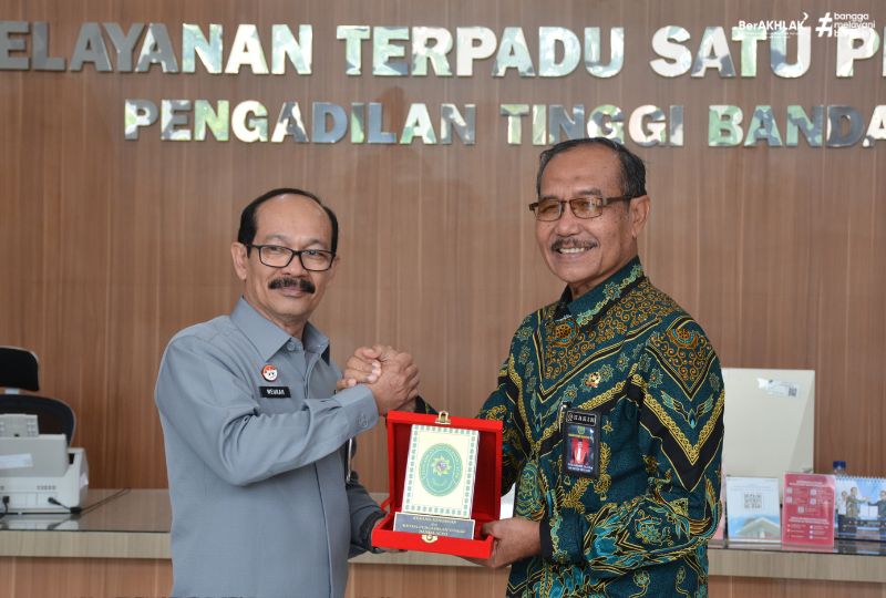 KUNJUNGAN KERJA DAN SILATURAHMI KEPALA KANTOR WILAYAH KEMENTERIAN HUKUM ACEH